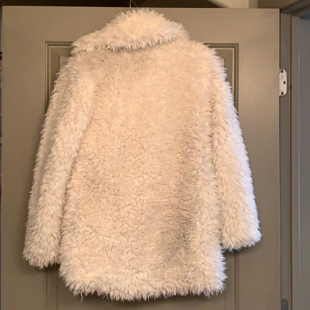 Fluffy jacket - Picture 2 of 2